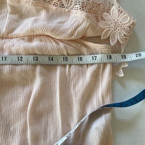 Forever 21 Off The Shoulder Strappy Crochet Lace Crop Top Gauze Cottagecore Soft - Picture 10 of 12